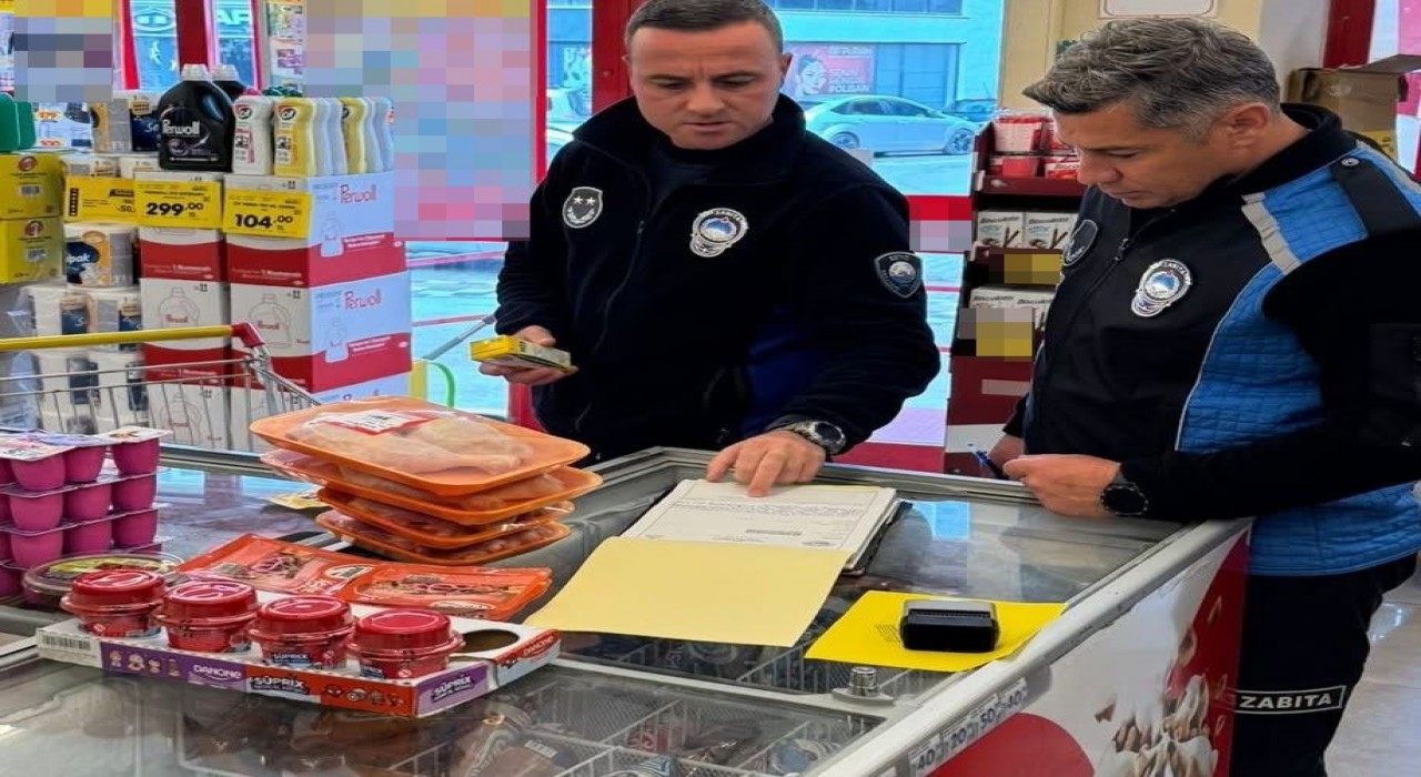 Ezinede tarihi geçmiş ve etiketsiz ürün satan 2 markete 596 milyon TL ceza