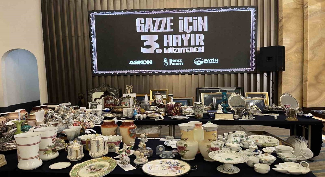 Fatihte yapılan müzayedenin geliri Gazzeye gidecek