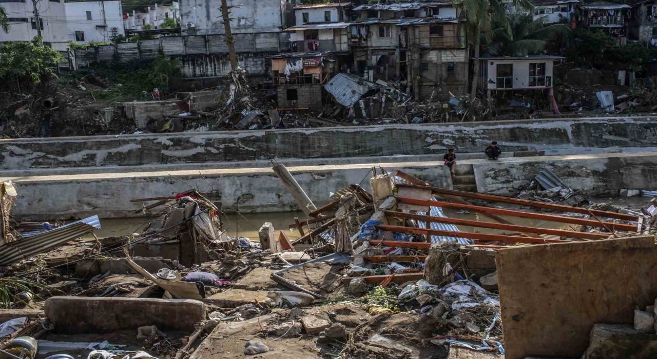 Filipinleri vuran tayfunda can kaybı 85e yükseldi