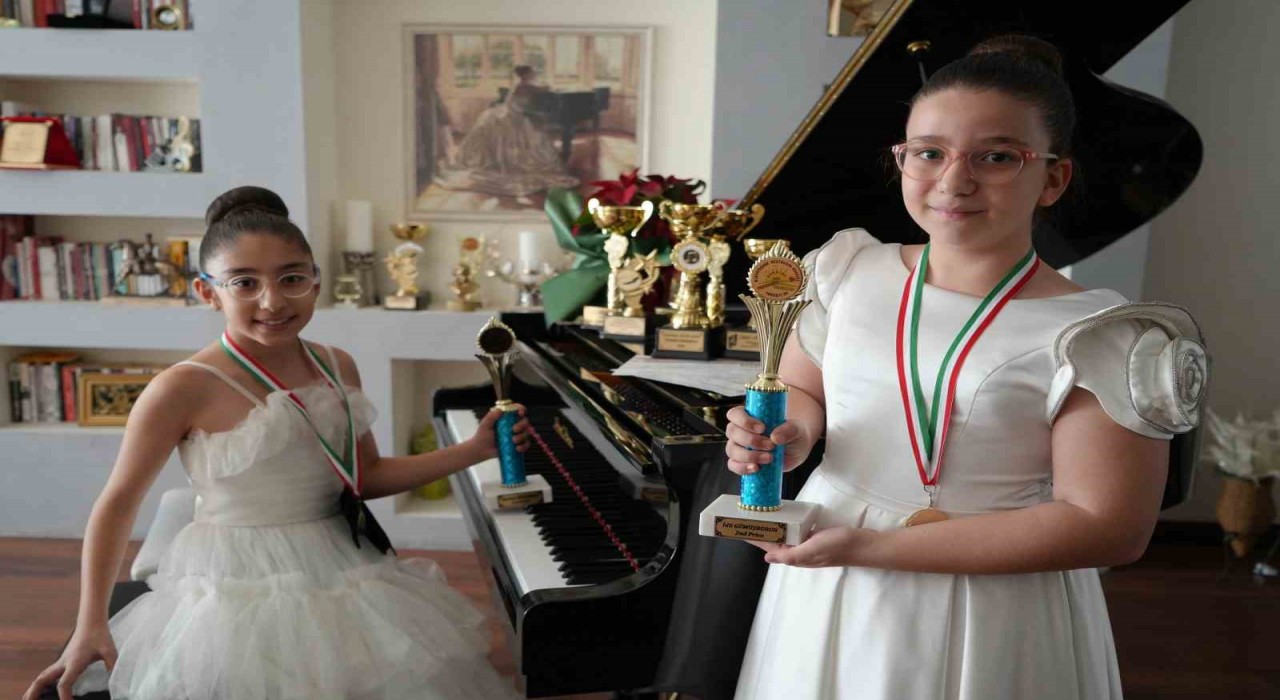 Gaziantepte minik piyanistler dünya şampiyonu oldu
