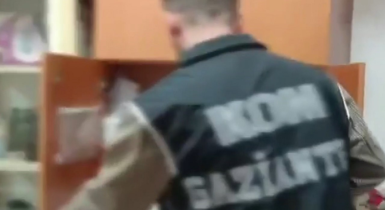 Gaziantepte usulsüz satış ve dağıtımı yapılan 30 bin ilaç ele geçirildi: 3 gözaltı