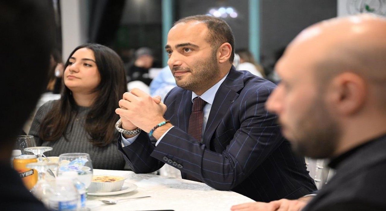 Gaziosmanpaşa Başkan Vekili Karadeniz 24 Kasım Öğretmenler Gününü kutladı