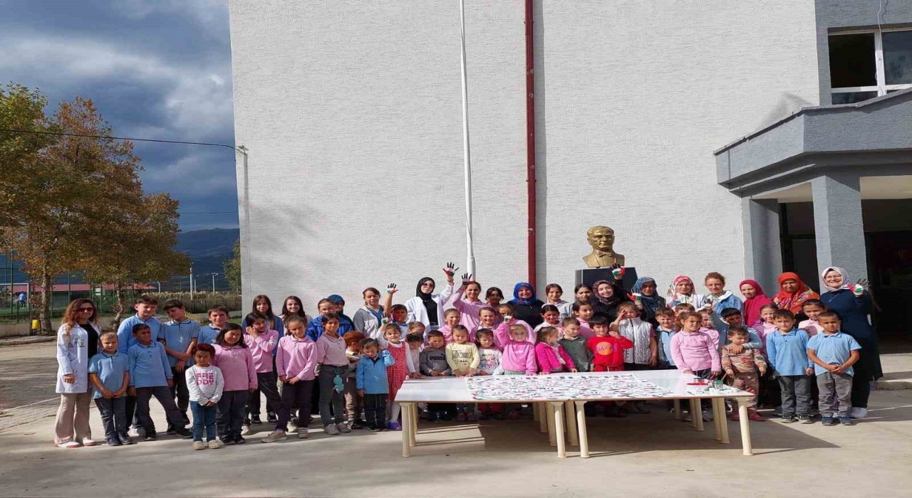 Gazzeye 400 bin liralık destek