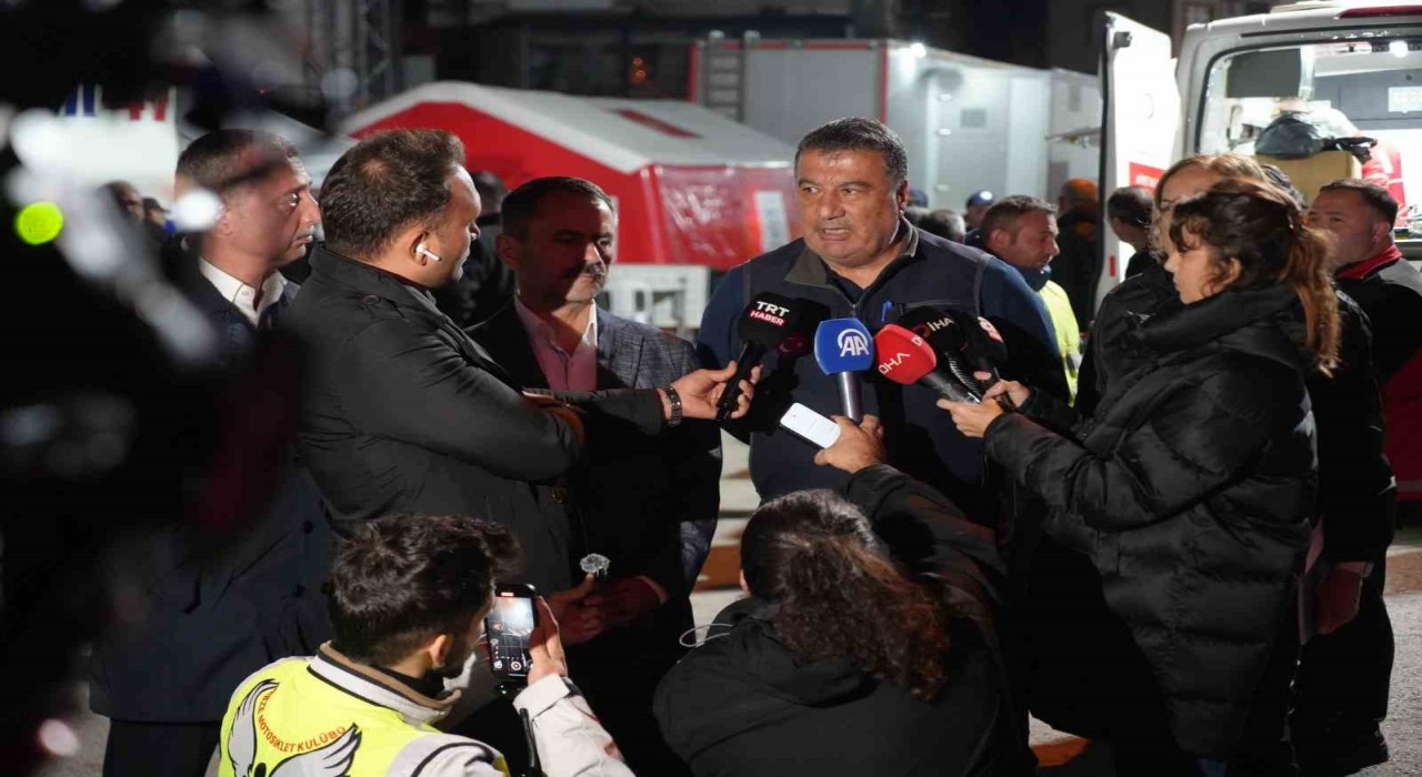 Gebzede 40ın üzerinde uzman bölgede inceleme yapıyor