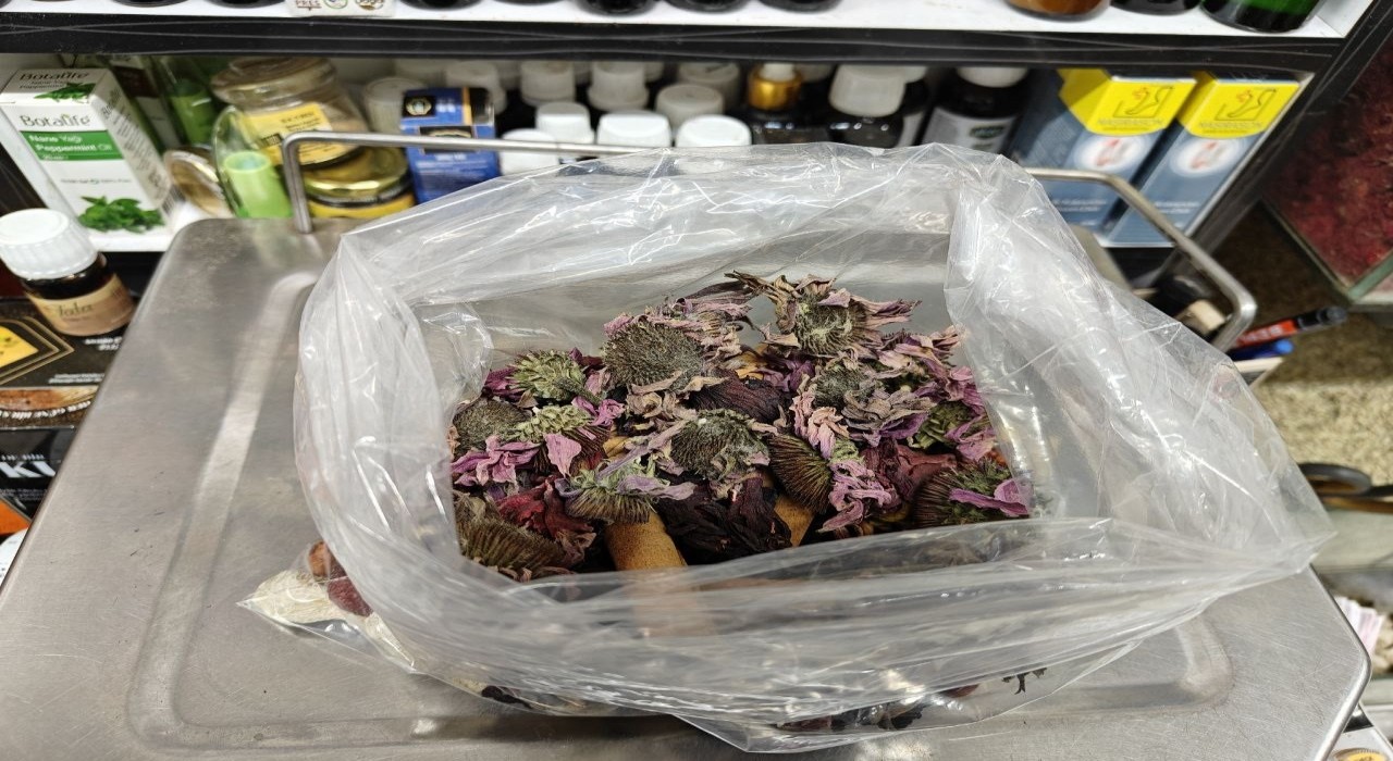 Geçmeyen öksürüğe ‘bitkisel karışım