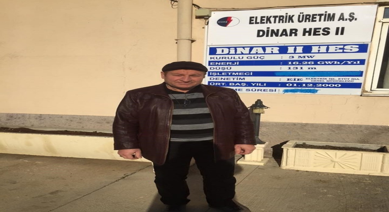 Gedizde kestane toplarken ağaçtan düşen vatandaş hayatını kaybetti