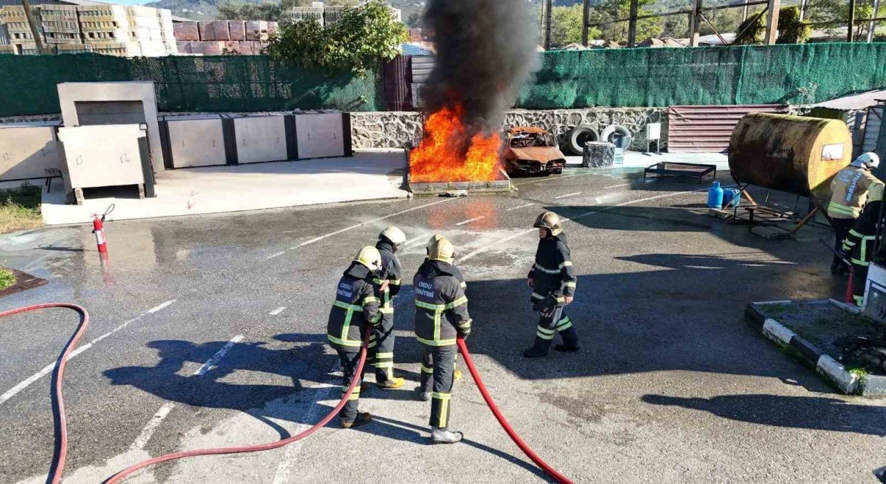 Geleceğin itfaiyecileri OBİTEMde eğitim aldı