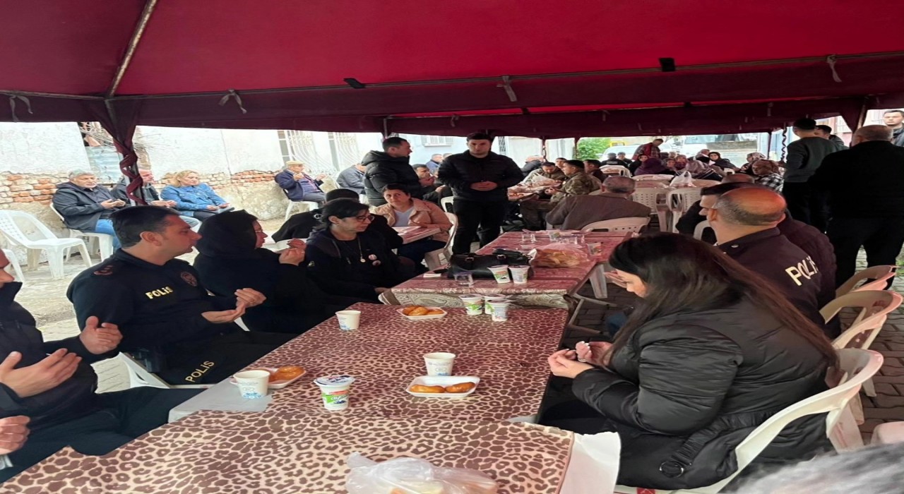 Germencikli şehit teğmen dualarla memleketinde anıldı