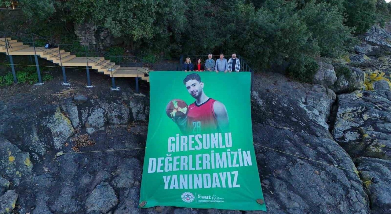Giresun Adasında Şengüne onur posteri