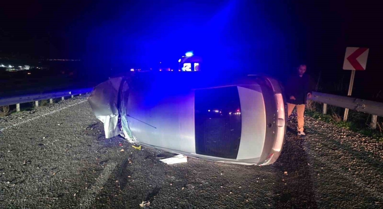 Gönende trafik kazası: 2 kişi hafif yaralandı