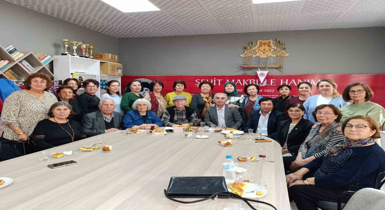 Gördes Kültür ve Doğa Derneği, kuruluşunun 7. yılında yazarlarla buluştu