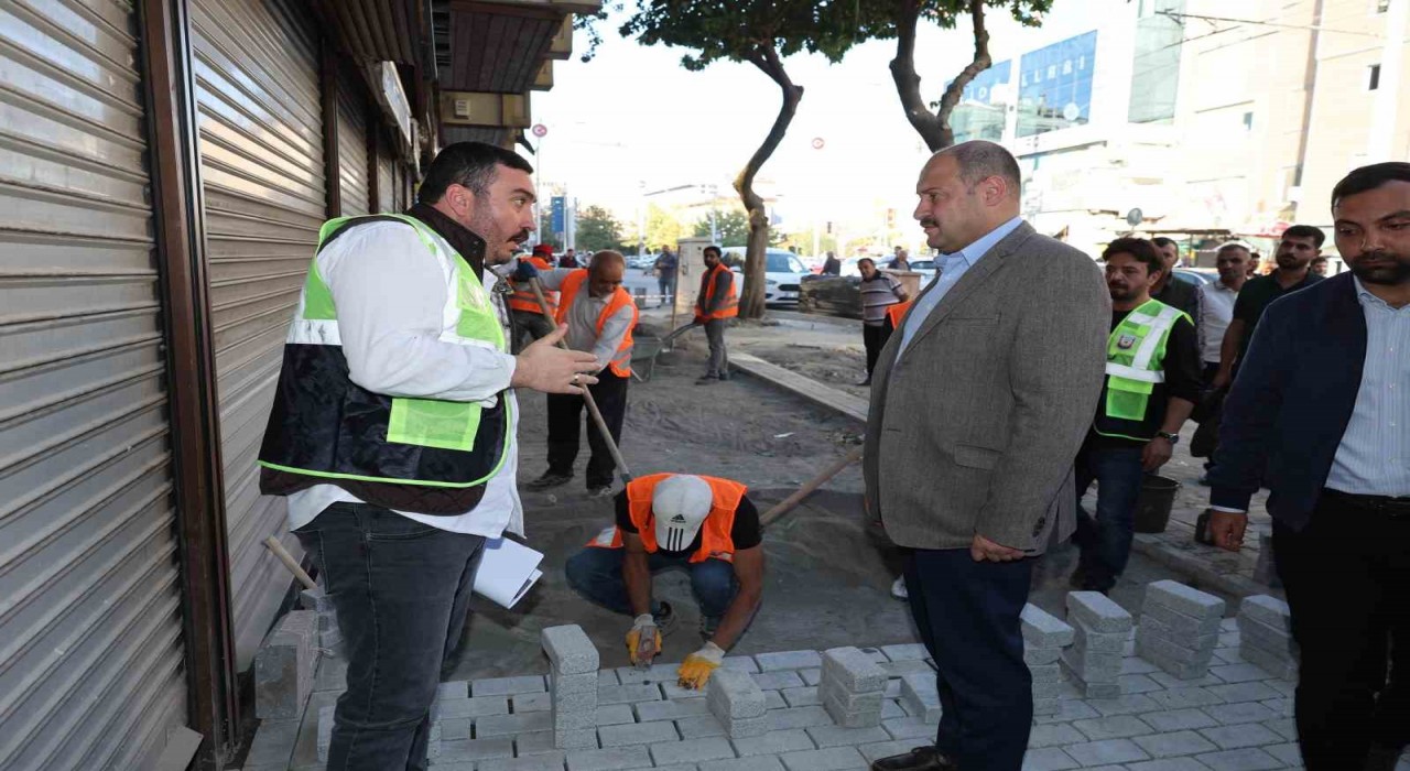 Gülpınar Divanyolundaki çalışmaları yerinde inceledi
