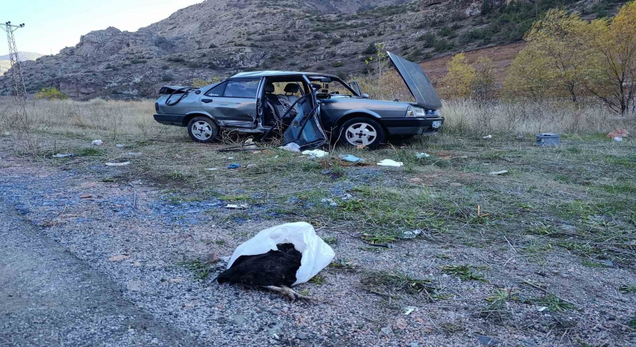 Gümüşhanede iki araç çarpıştı: 4 yaralı