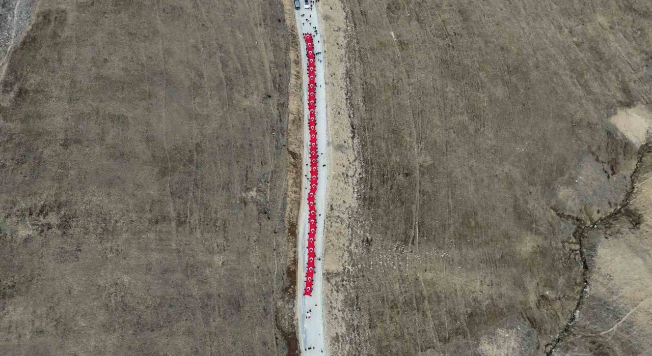 Gümüşhanede Kabaktepe şehitlerine vefa yürüyüşü düzenlendi