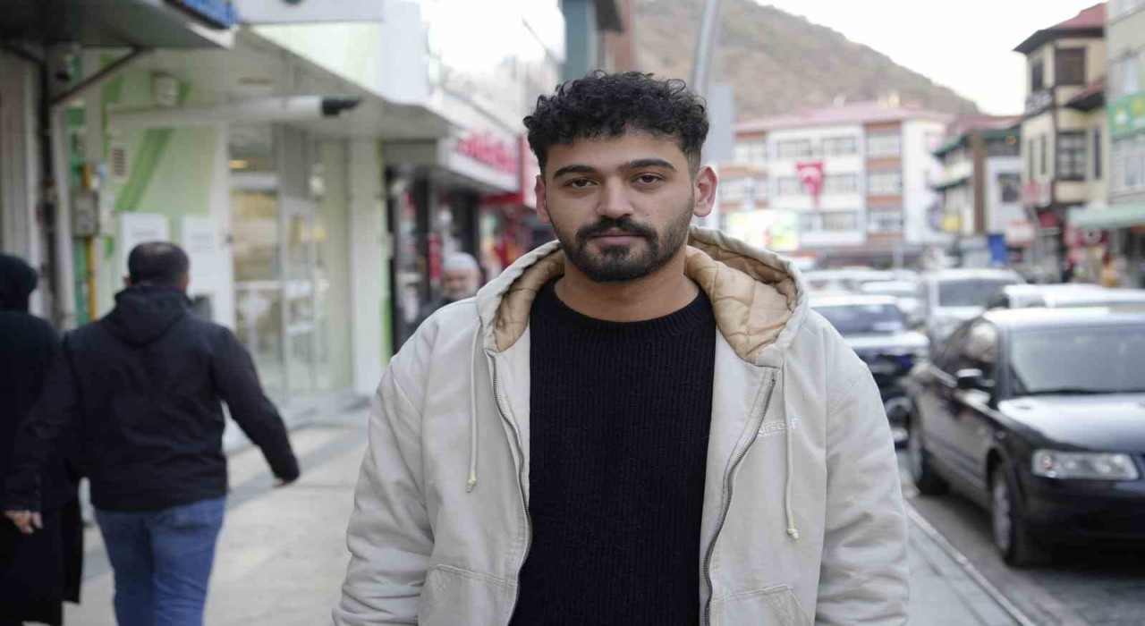 Gümüşhanede kadın cinayetini meyve kasalarıyla engelleyen esnaf o anları anlattı