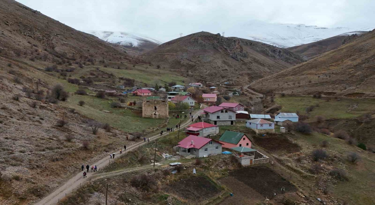 Gümüşhanenin Düş Patikasında yürüdüler