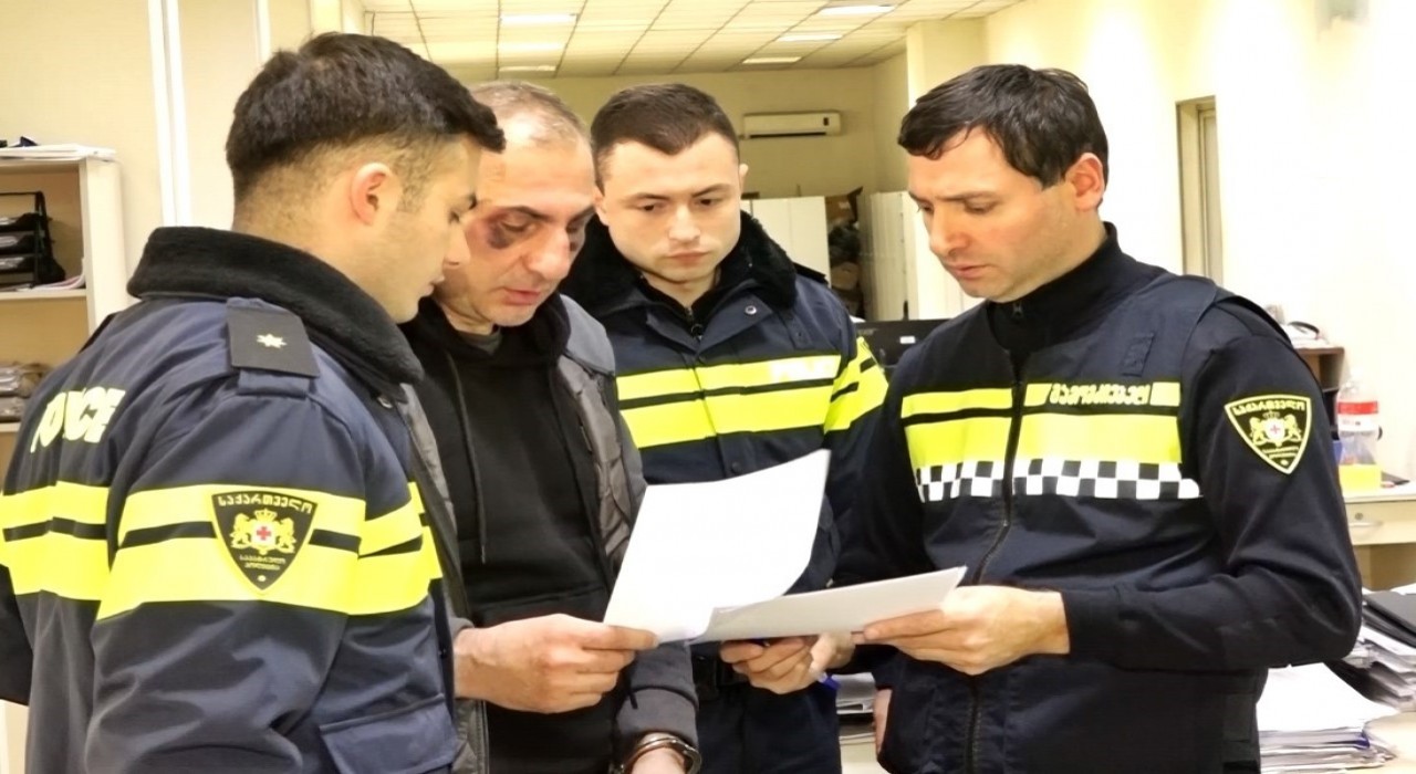 Gürcistanda muhalefet lideri Elisaşvili, mahkeme binasını kundaklama girişiminden gözaltına alındı