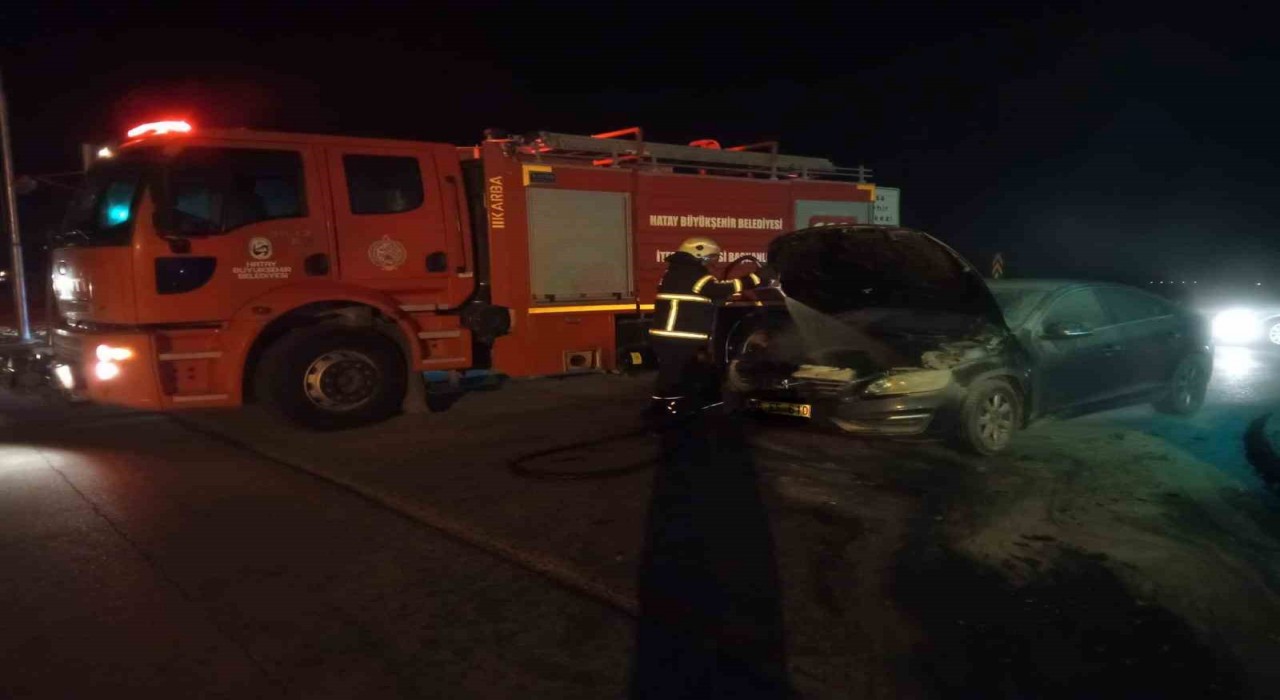 Hassada otomobil yangını