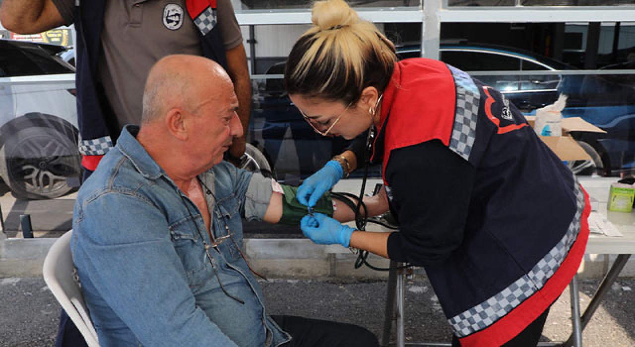 Hatay Büyükşehir, Kırıkhan’da Ücretsiz Sağlık Taramaları Düzenledi