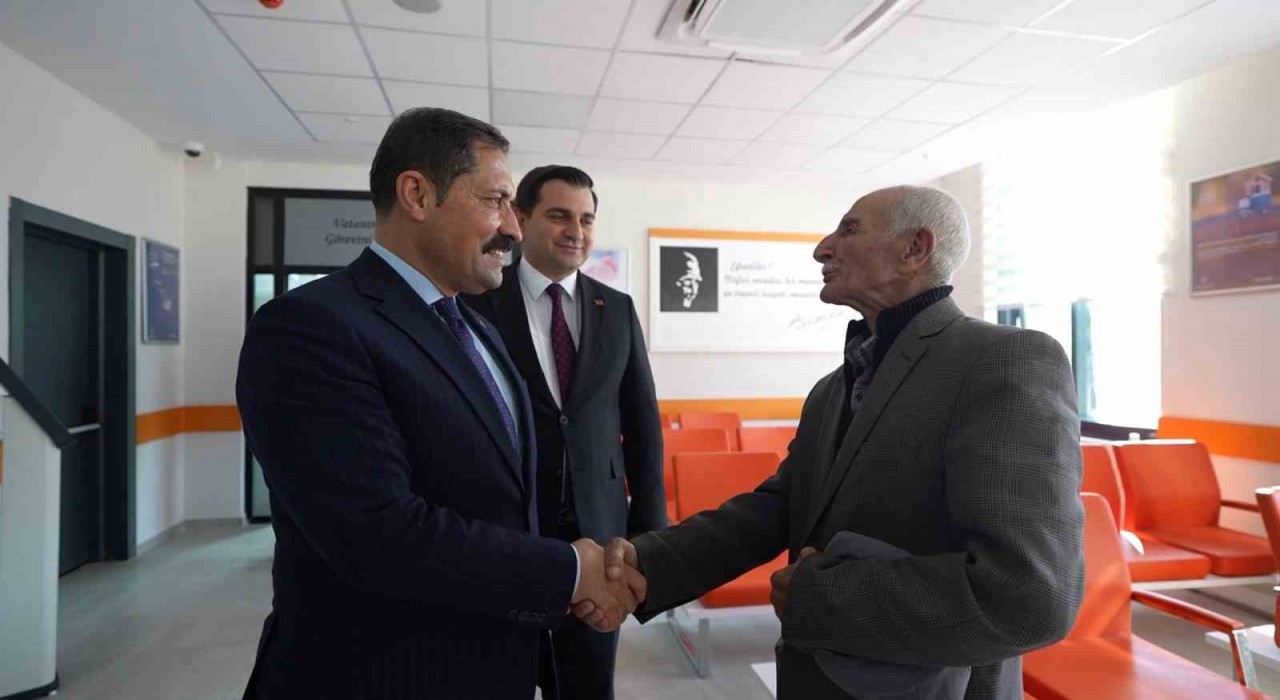 Hataylı aşıktan, devletin şefkatli yüzünü gösteren valiye yürek ısıtan şiir