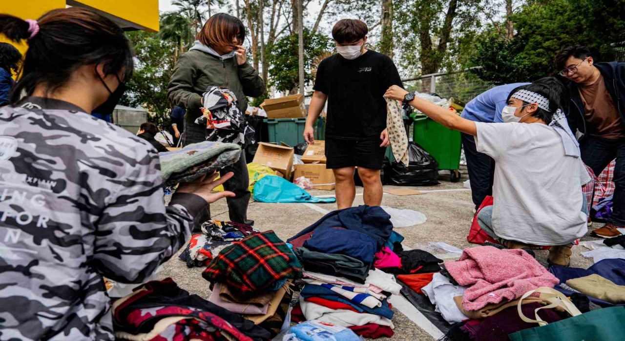 Hong Kong’da Gökdelende Yangın: 65 Ölü