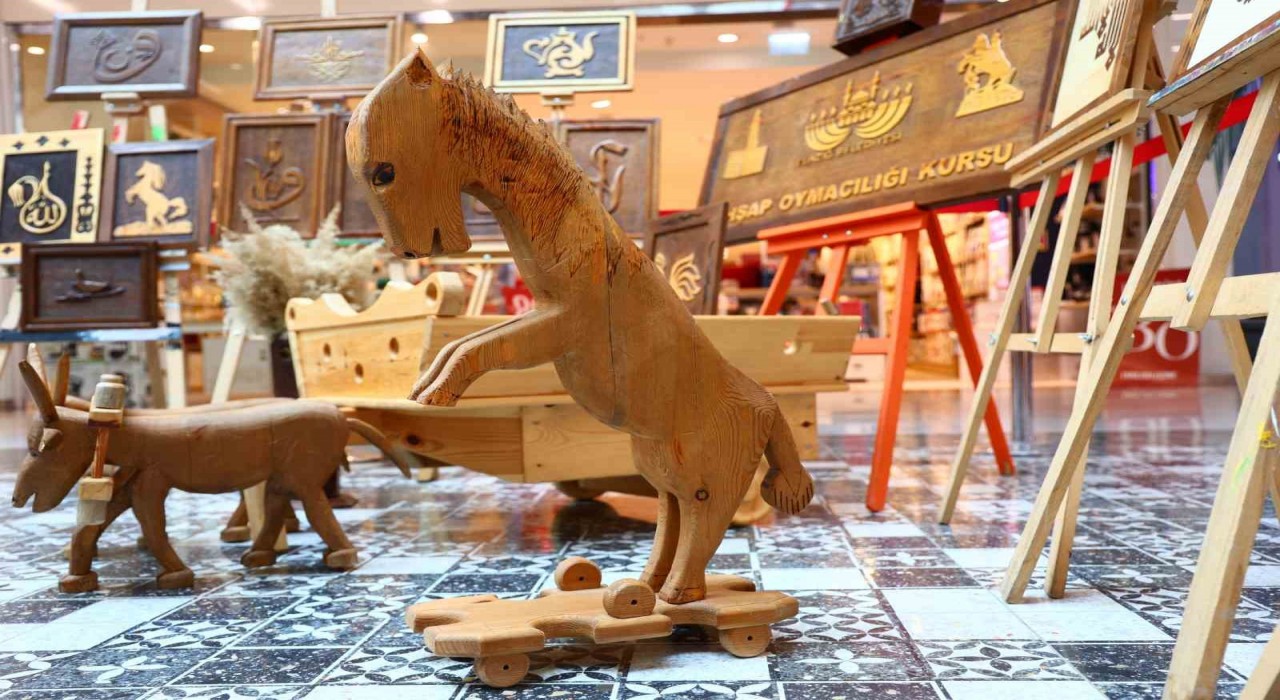 Hükümlü çocuklardan ilham veren sanat sergisi