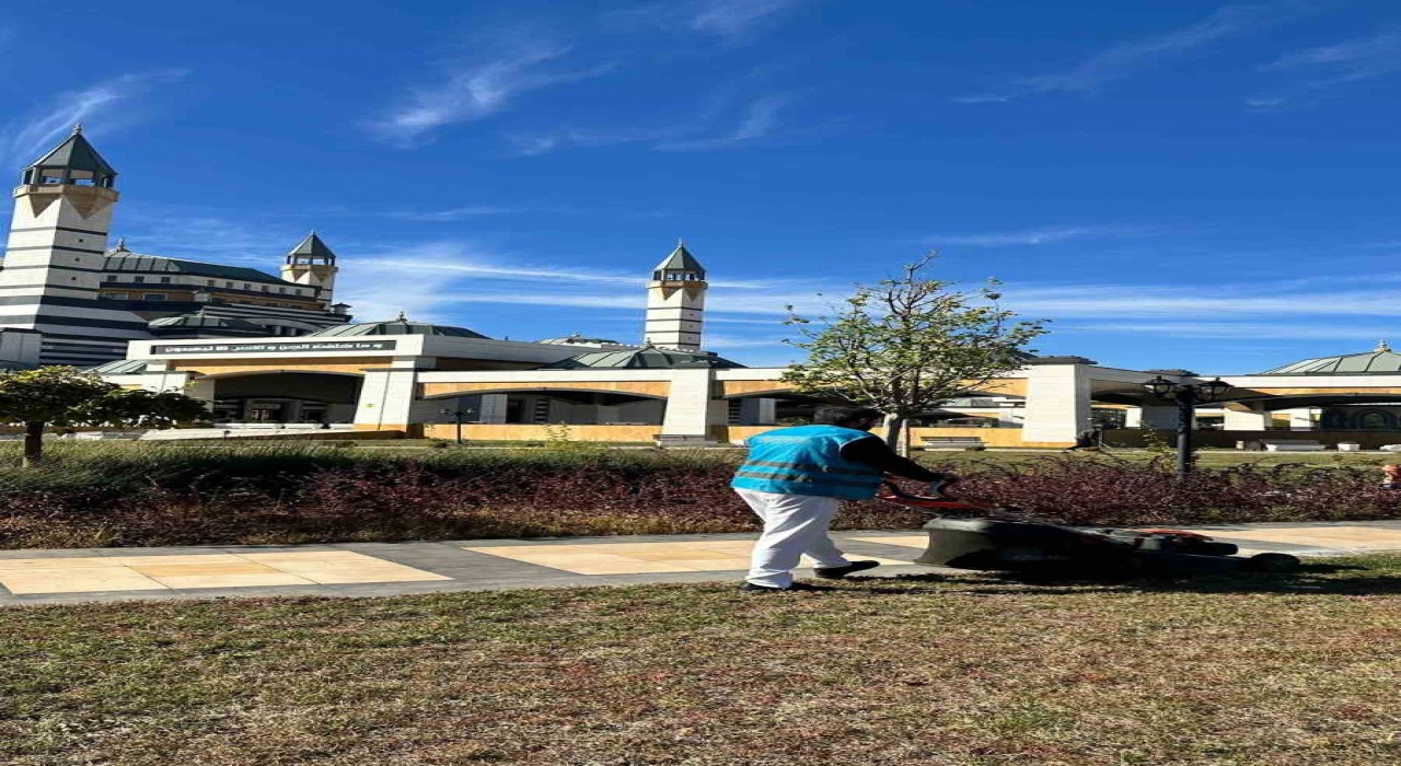 Hükümlüler külliyenin bakımını gerçekleştirdi