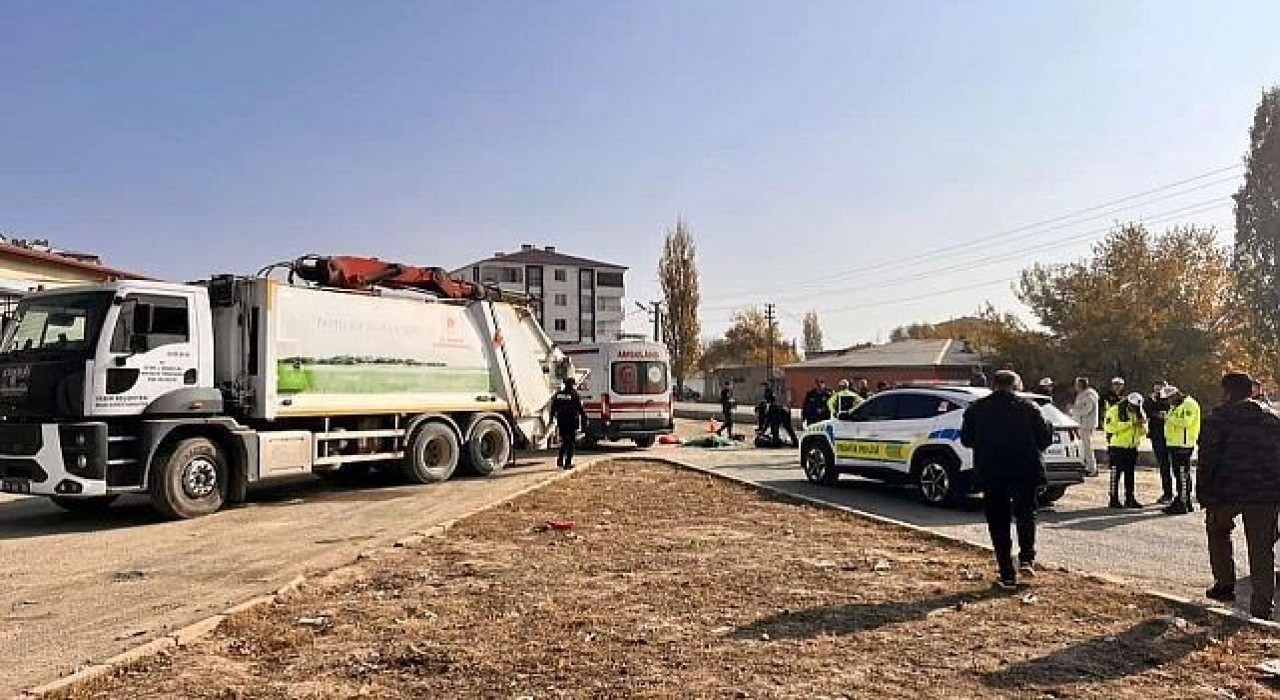 Iğdırda çöp aracının çarptığı kadın hayatını kaybetti