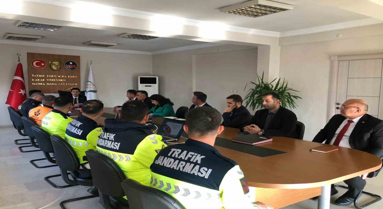 Iğdırda kış tedbirleri toplantısı gerçekleştirildi