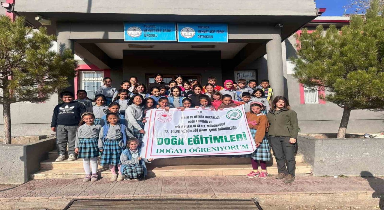 Iğdırda öğrencilere bioçeşitlilik ve biyokaçakçılık eğitimi