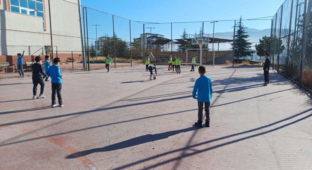 İlkokullarda Spora İlk Adım projesi başarıyla sürdürülüyor