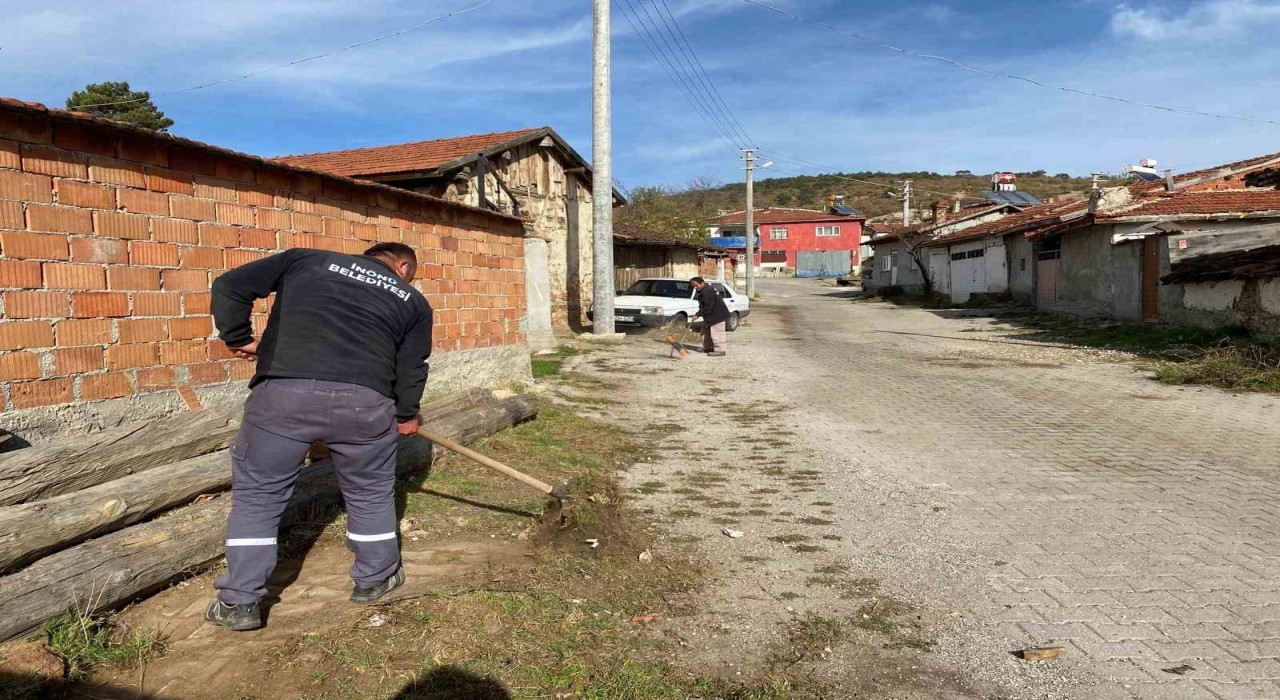 İnönünün dış mahallelerinde temizlik çalışması