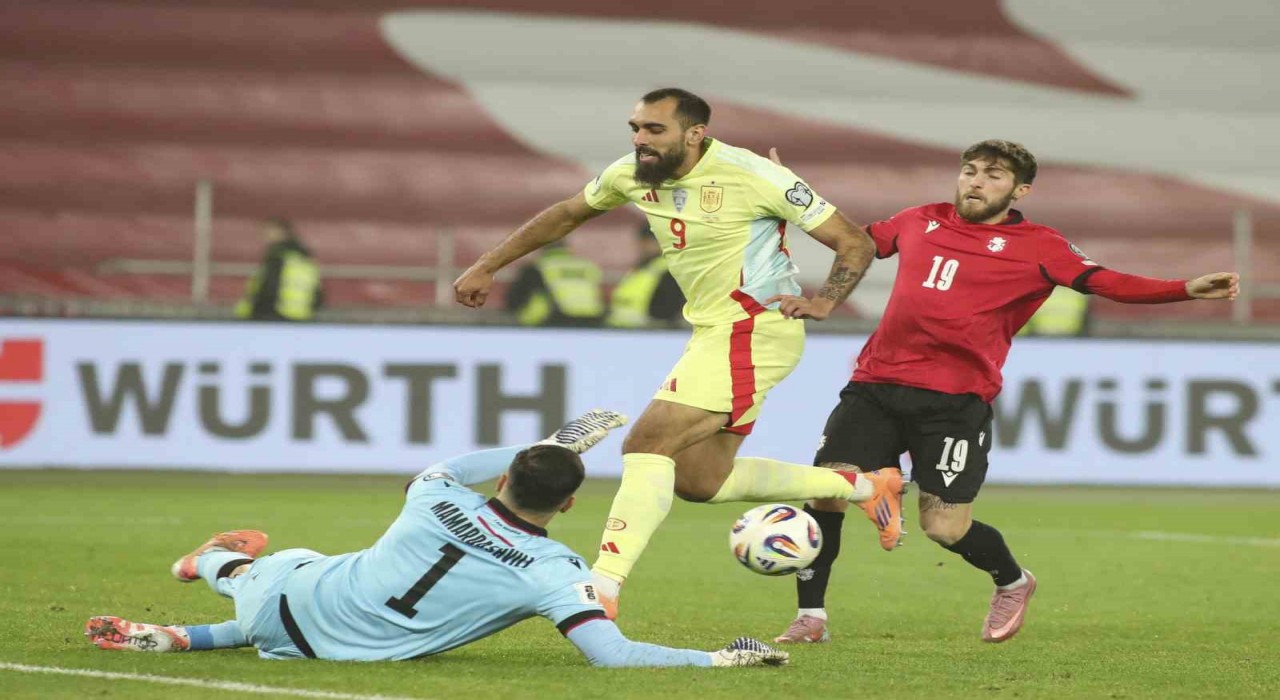 İspanya 5te 5 yaptı