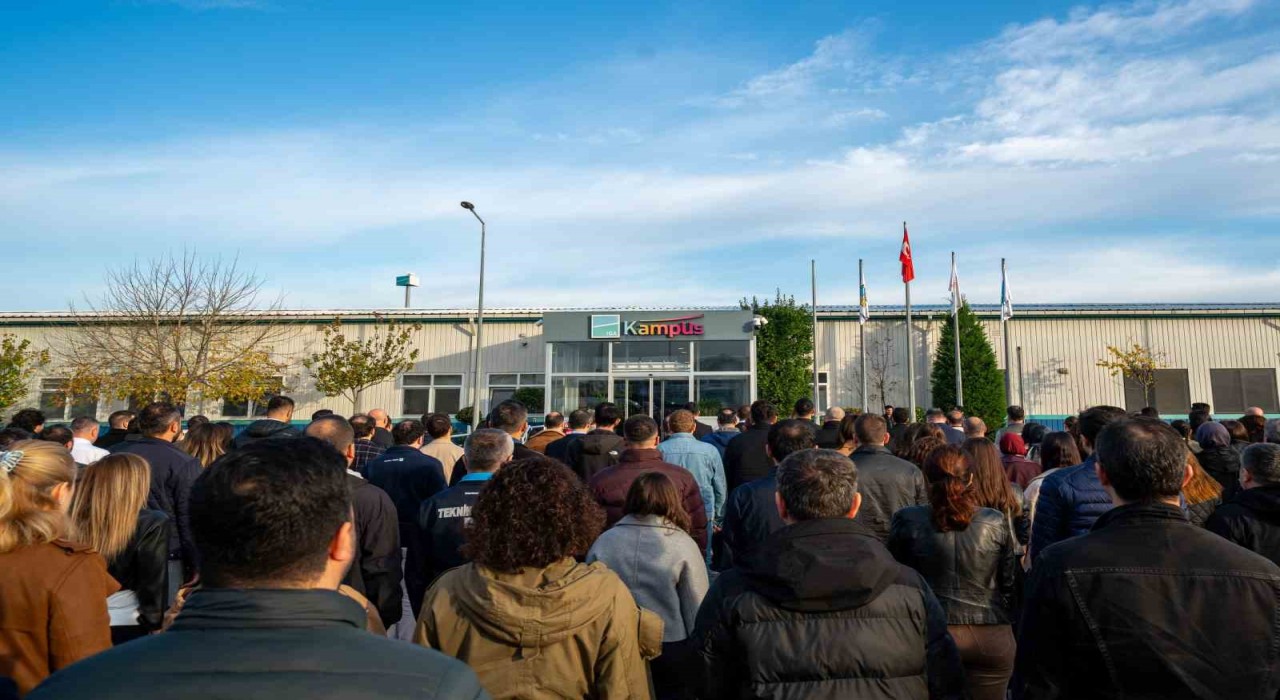 İstanbul Havalimanında Atatürke saygı töreni