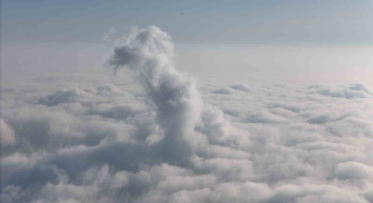 İstanbulda masalsı sis manzaraları dronla görüntülendi