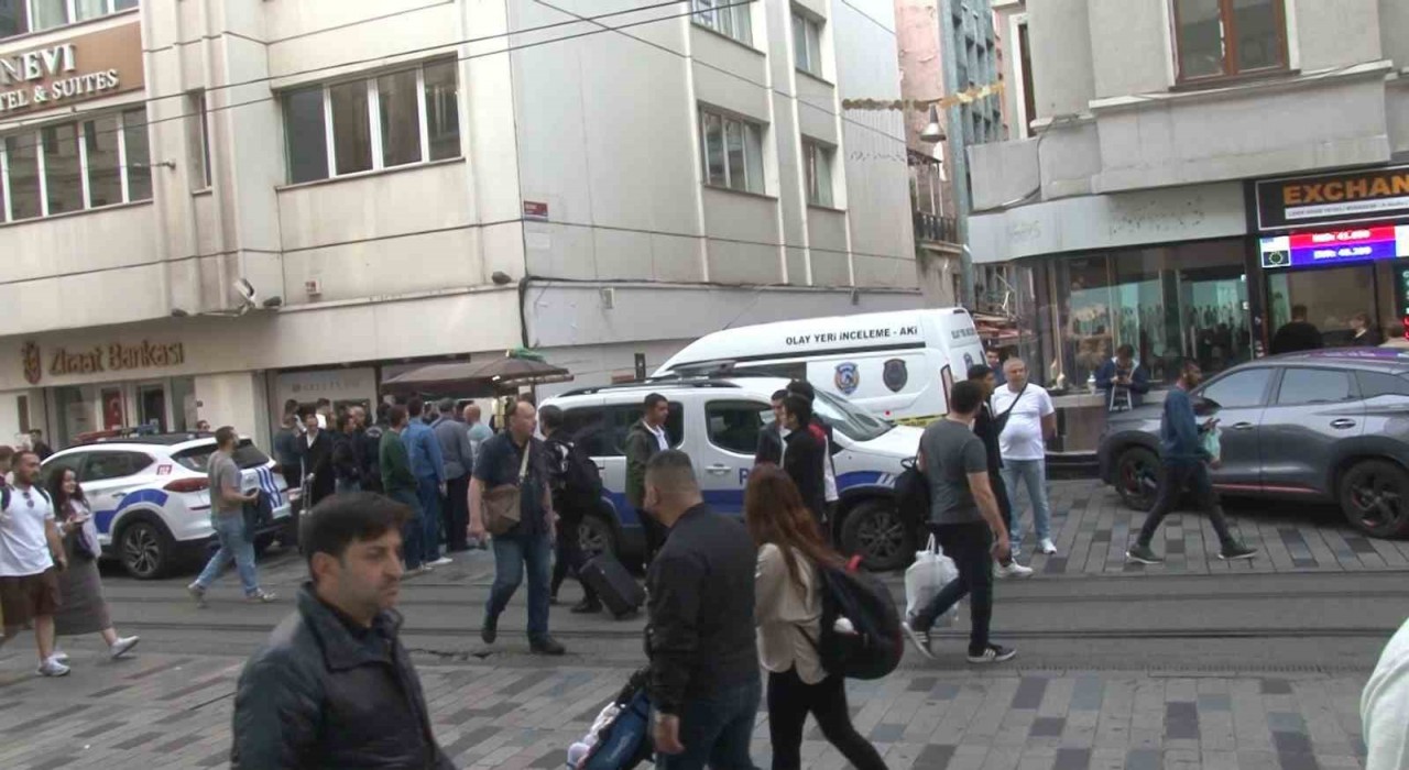 İstiklal Caddesinde silahlı kavga: 2 yaralı
