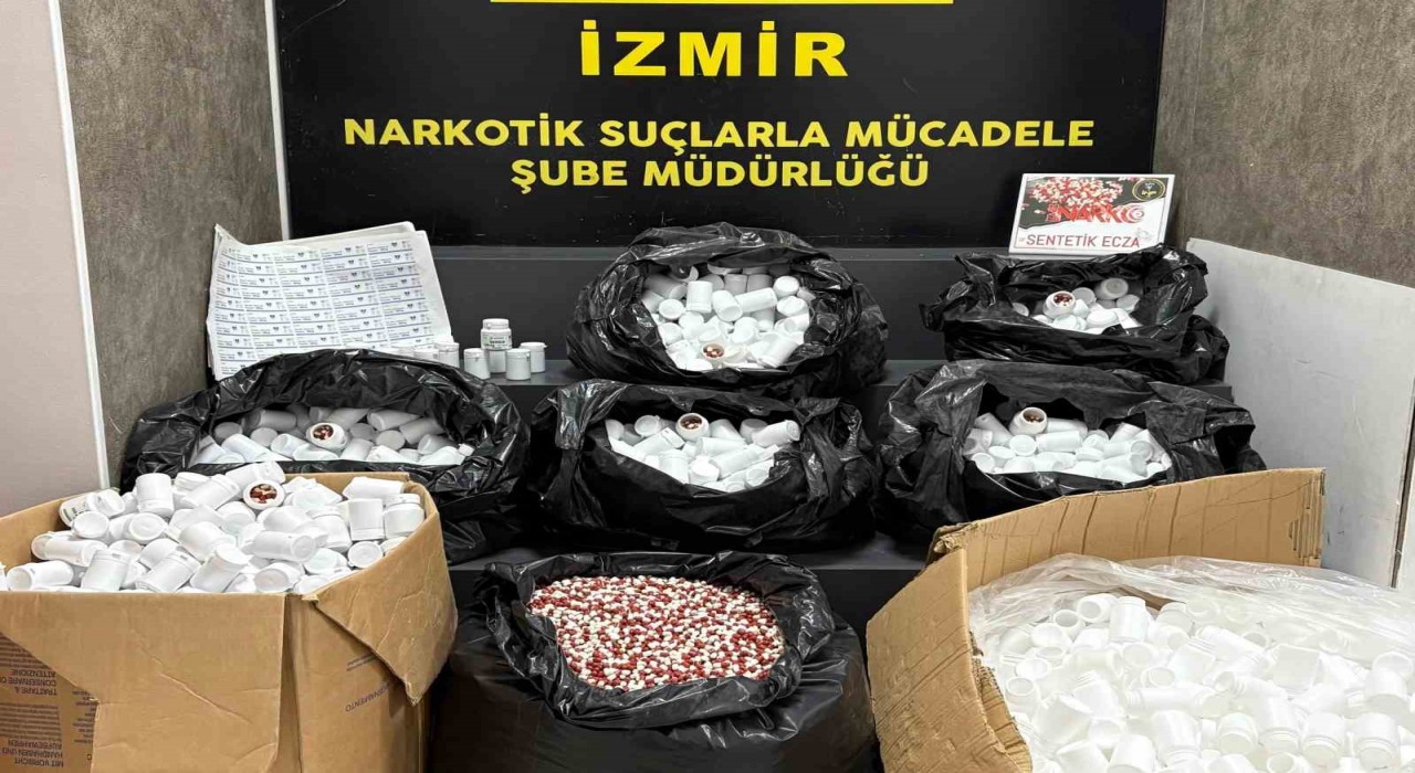 İzmirde 316 binin üzerinde uyuşturucu hap yakalandı