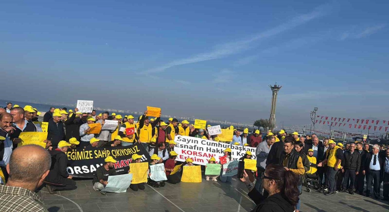 İzmirde taksicilerden ‘korsana hayır konvoyuna başkandan şartlı destek