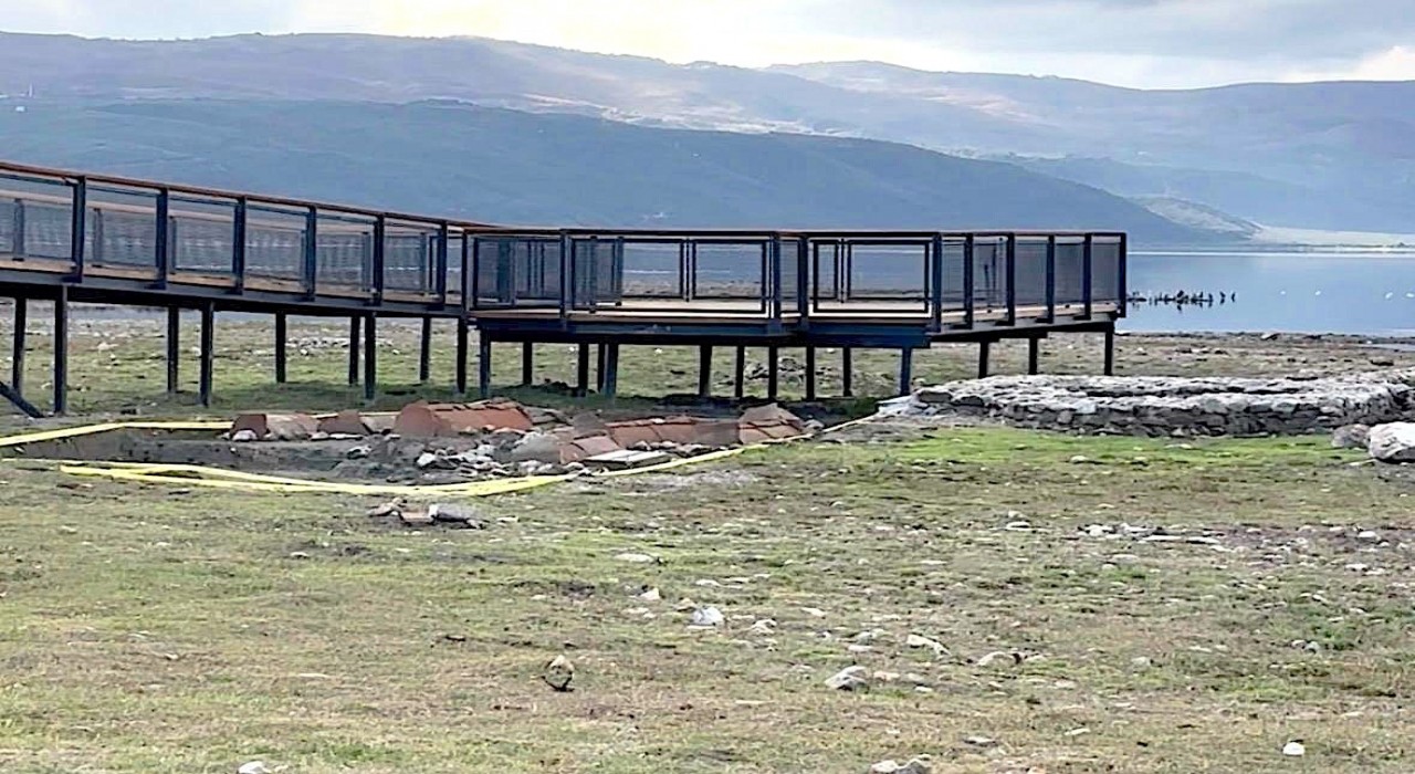 İznikte Papa ziyareti için mobil baz istasyonları kuruldu, Osmanlı motifli çinilerle hazırlık yapılıyor