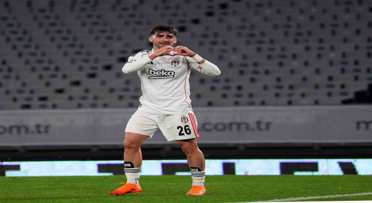 Jota Silva ilk kez 11de başladığı maçta golünü attı