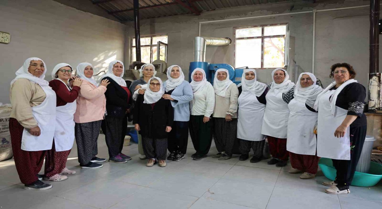 Kadın kooperatifinden büyük başarı: Özel ürettikleri leblebiye ülke genelinden talep var