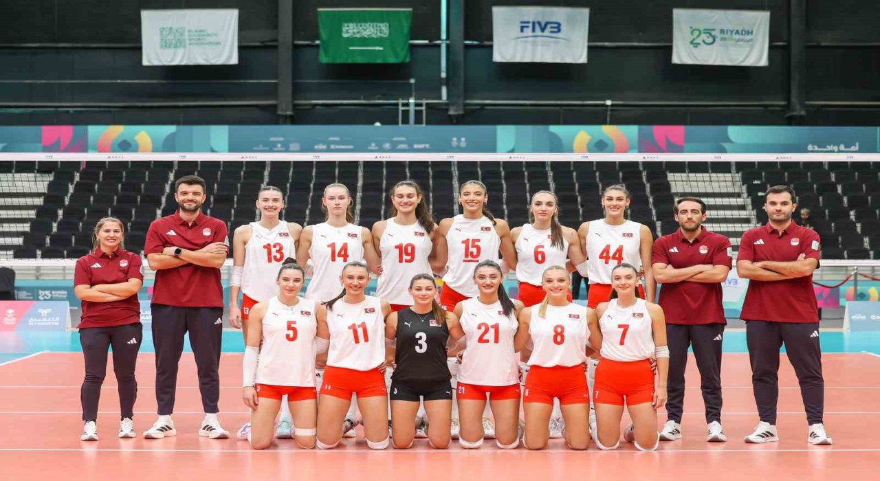 Kadın Voleybol Milli Takımı, 6. İslami Dayanışma Oyunlarına galibiyetle başladı