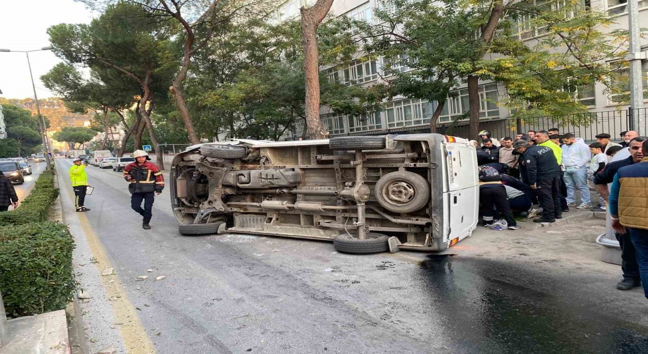 Kaldırıma çarpıp takla attı, park halindeki araçlara çarparak durabildi