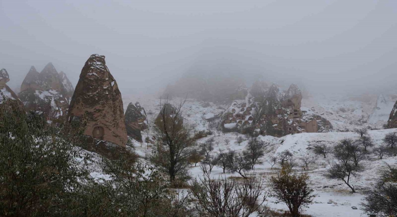 Kar Kapadokyaya çok yakıştı
