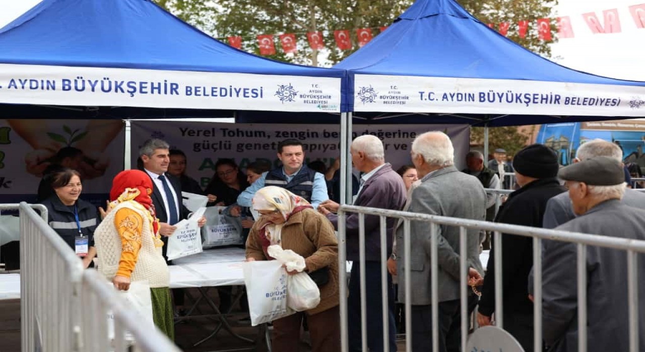 Karacasuda Ata tohumları vatandaşlarla buluşturuldu