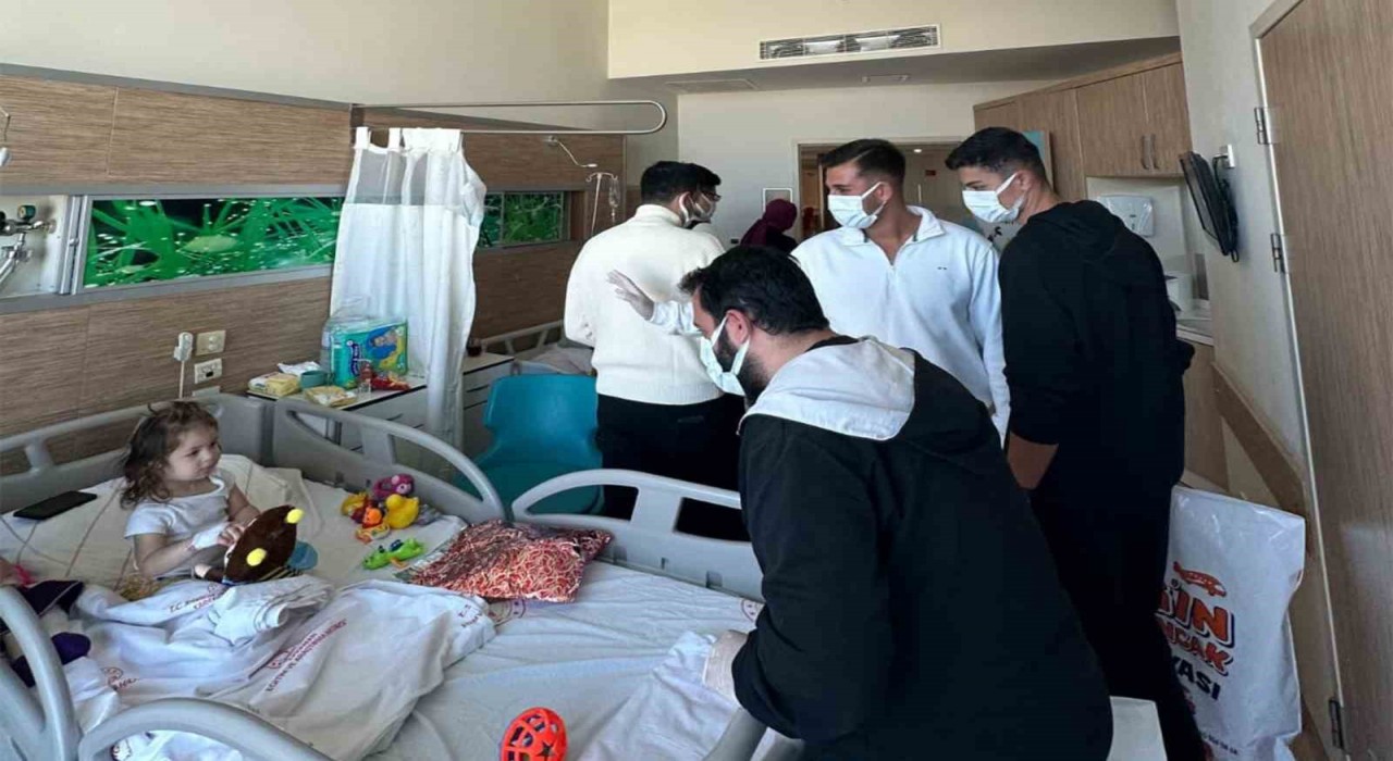 Karamanda lösemi hastası çocuklar sevindirildi