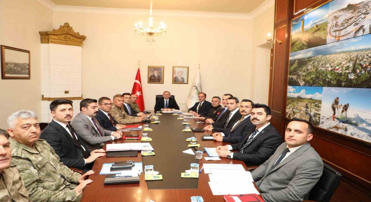 Karsta asayiş ve güvenlik toplantısı yapıldı.