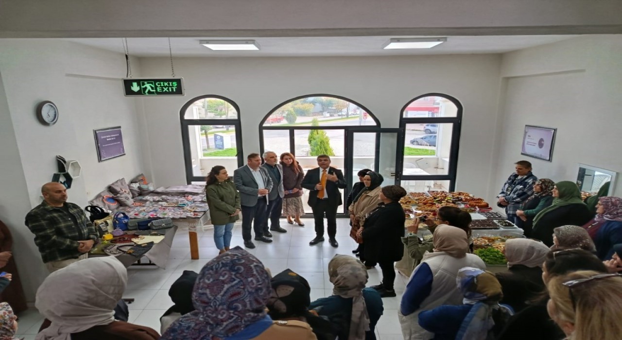 Kartepede el emeği ürünler Uras Ege için satıldı