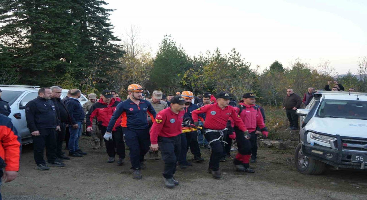 Kastamonuda cansız bedeni bulunan 5 yaşındaki çocuğun cenazesi Adli Tıp Kurumuna gönderildi