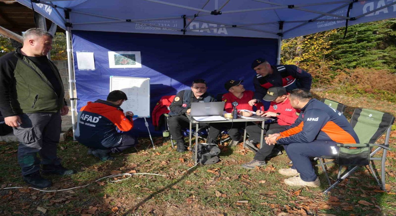 Kastamonuda kayıp anne ile oğlunu arama çalışmalarına devam ediliyor